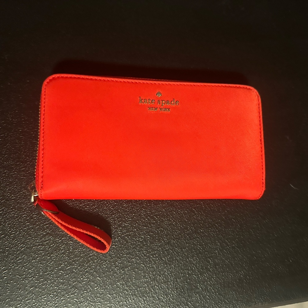 Kate Spade Wallet 🥰